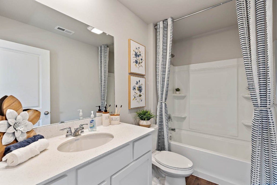 3242 Scanlon Farms Road Coralville IA 52241