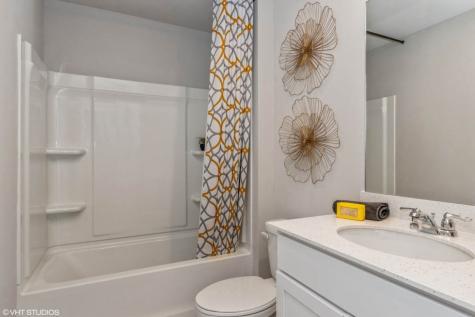 7806 Crossroads Drive SW Cedar Rapids IA 52404